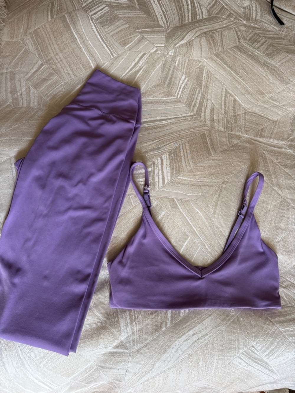 Paragon Fitwear Lavender Seamless V-Neck Bralette & Leggings